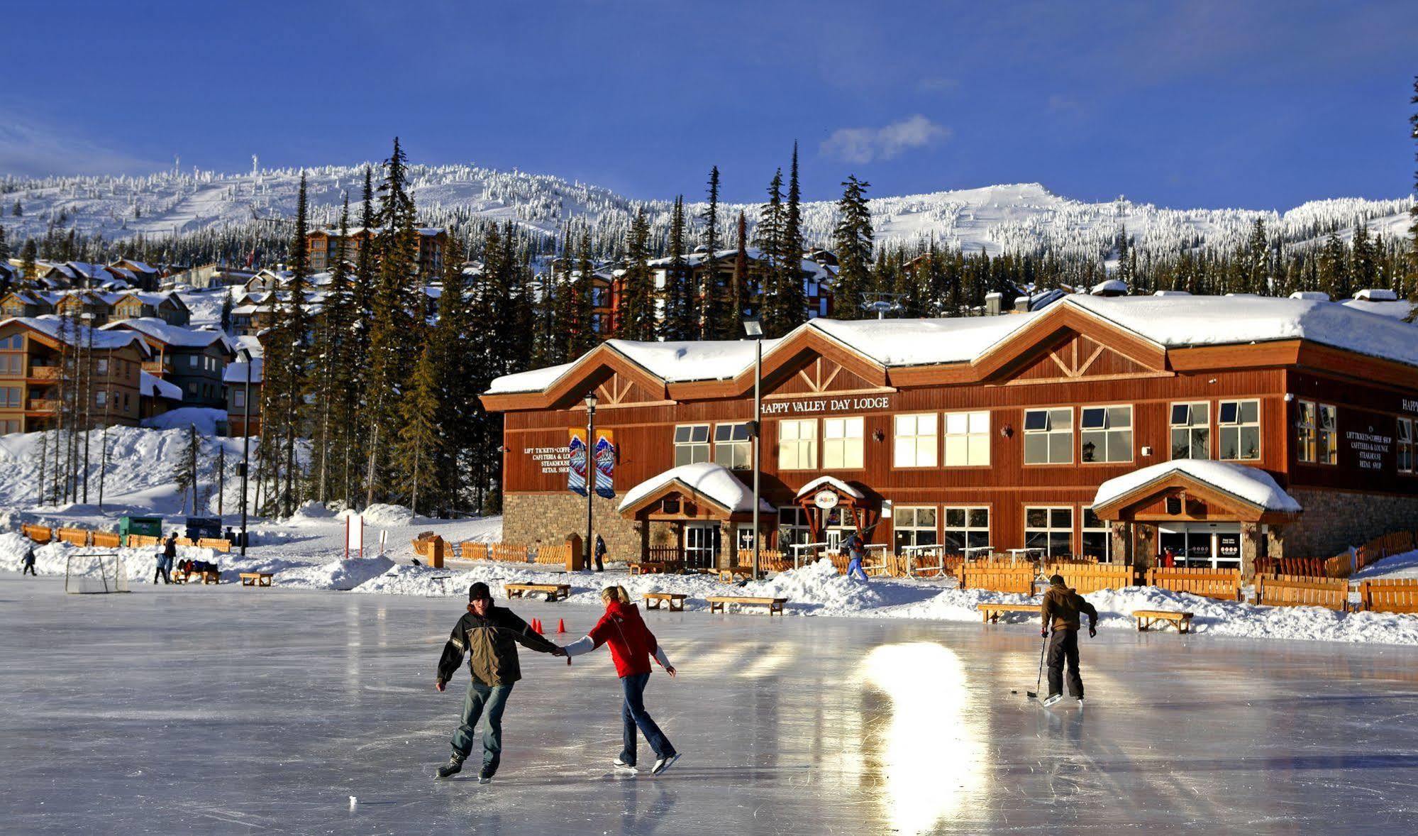 Stonebridge Lodge Big White Ski Resort Exterior photo